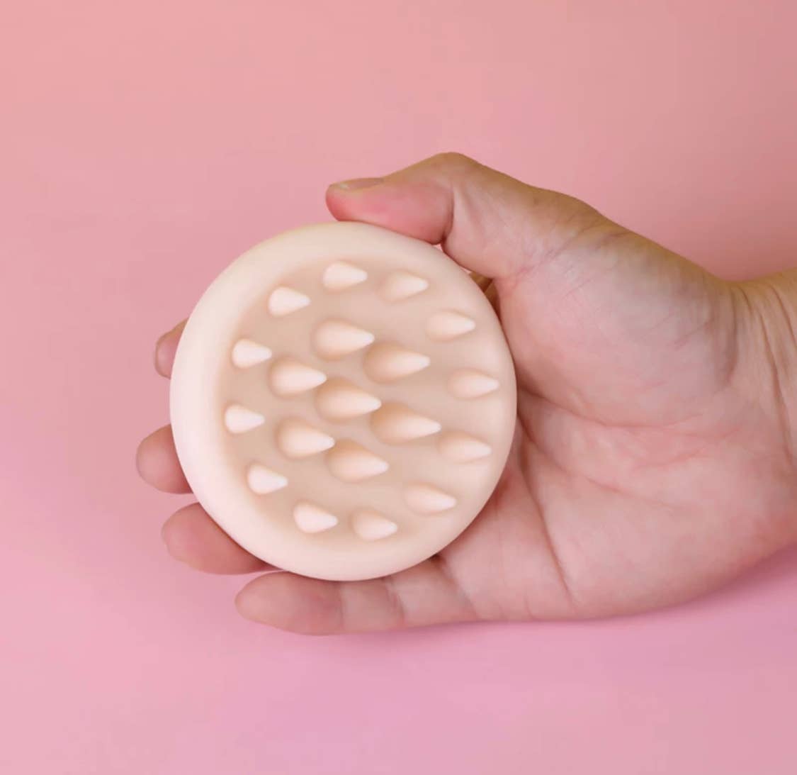 Silicone Scalp Massager | Pale peach