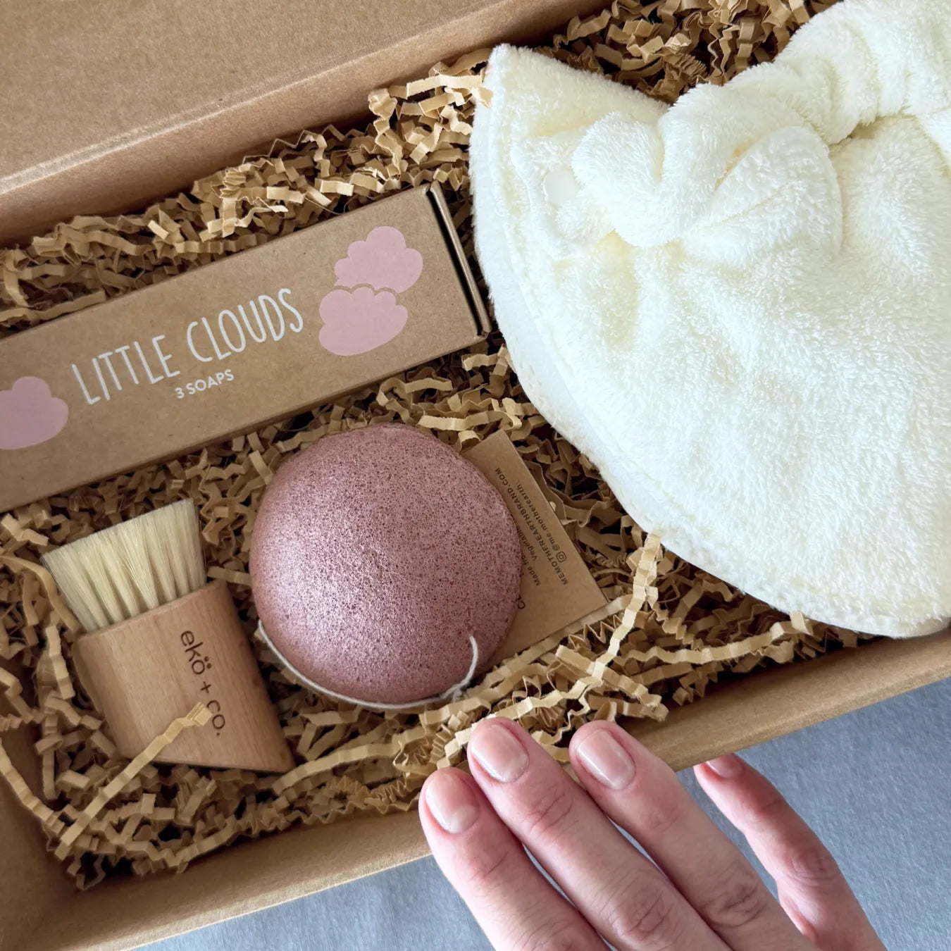 Above the Hustle Gift Set
